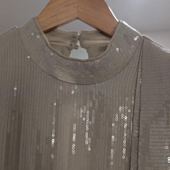 Elegant Champagne Sequin Midi Dress Long Sleeve Premium Style - Picture 8 of 13